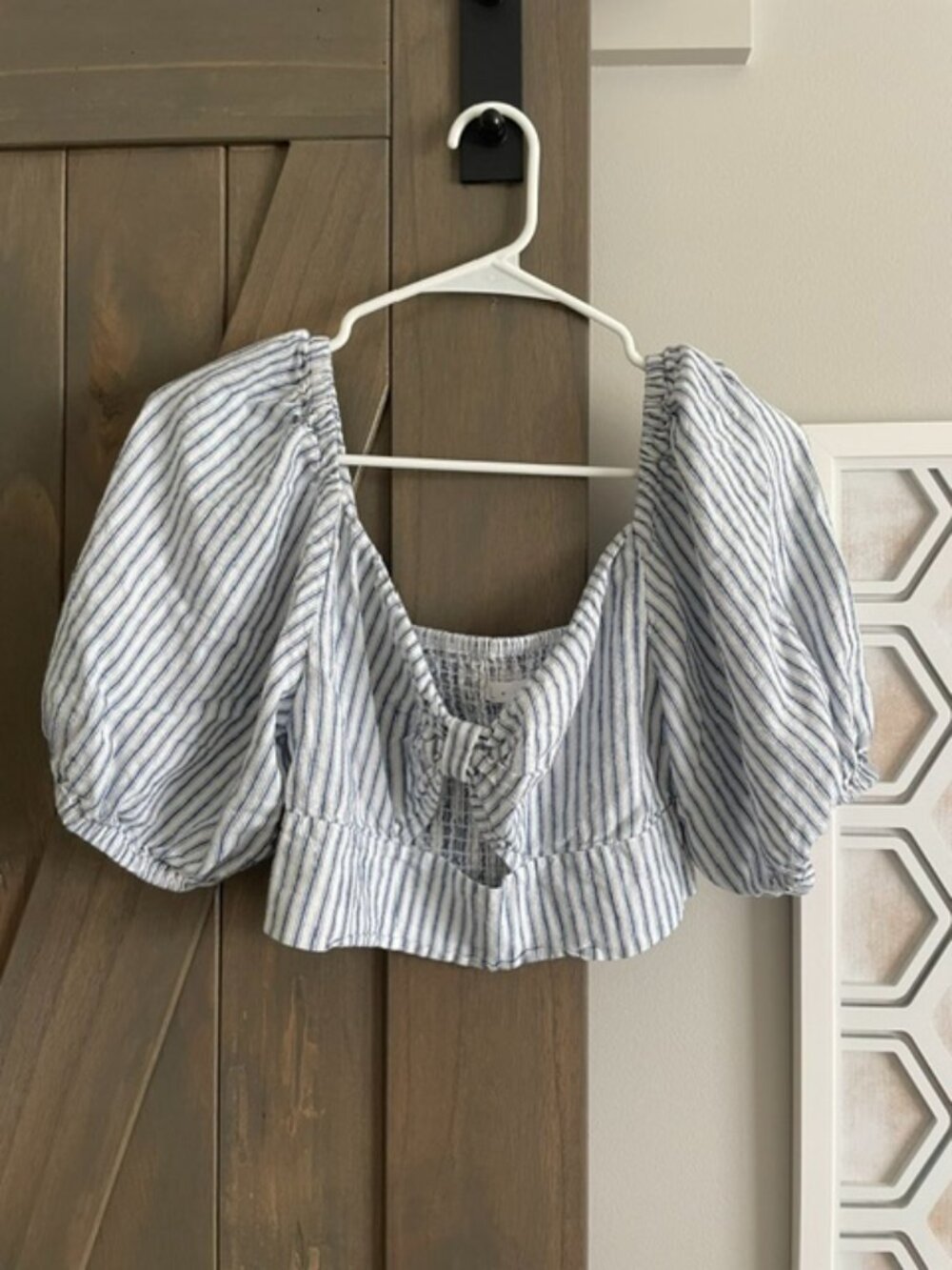 Leith Blue White Striped Cutout Puff Sleeve Linen Blend Crop Top - Size M